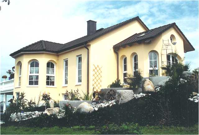 Bergstrae 11